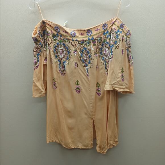 Democracy Embroidered Off the Shoulder Boho Peasant Blouse TanSize Large NWT - Picture 2 of 12